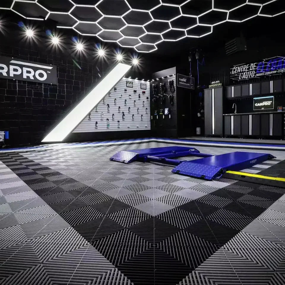 Moodulpõrand: Rohkem kui lihtsalt disain. Miks detailing-stuudio vajab ventileeritud lahendust?